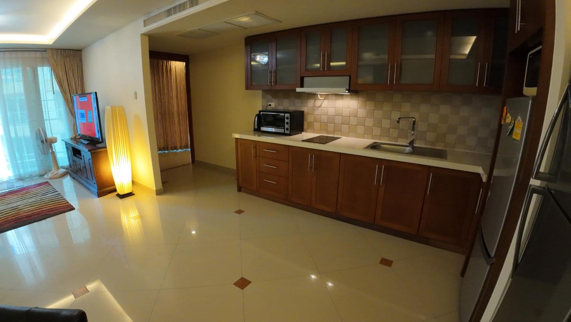 Garden Two Bedrooms Apartment *