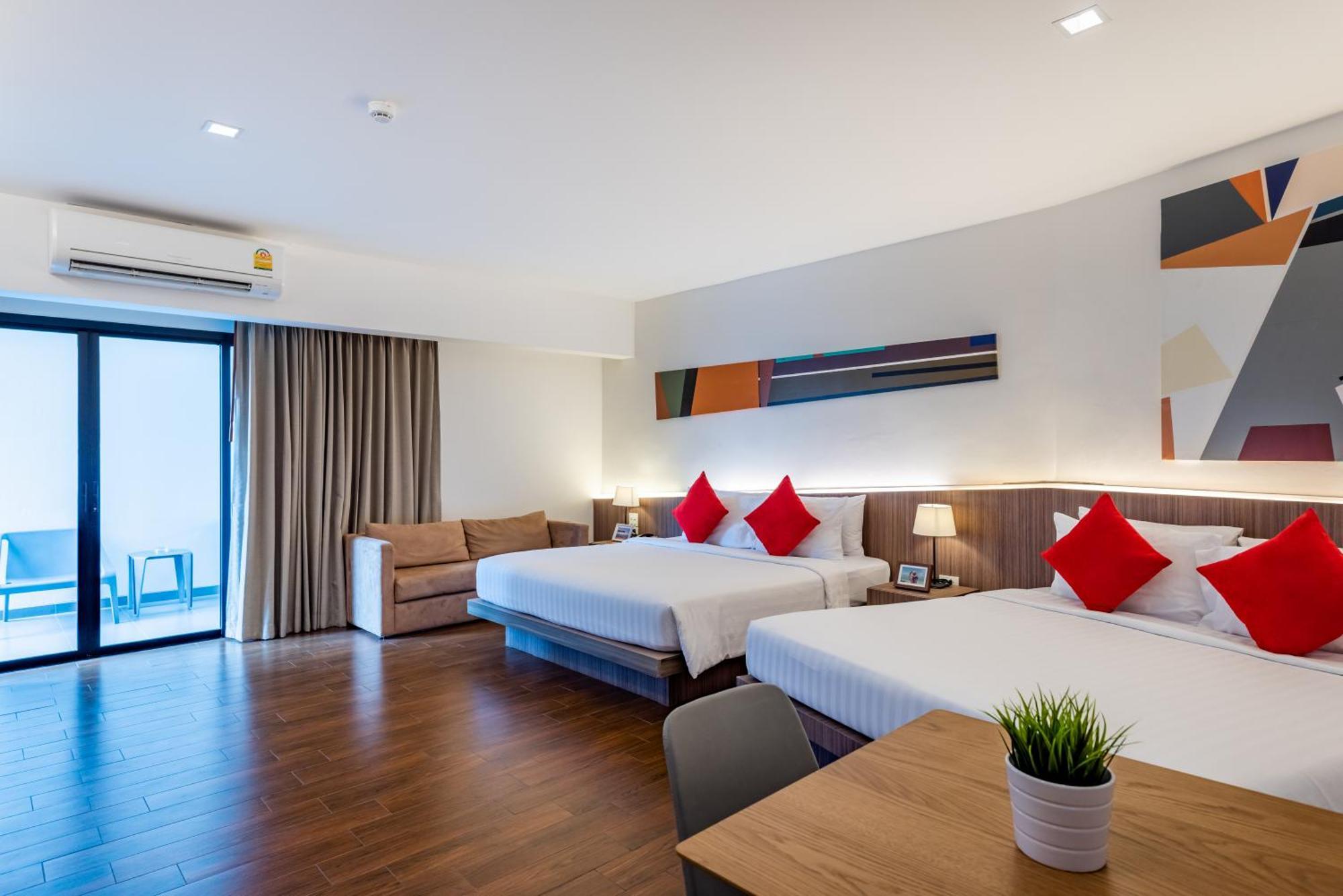 J Inspired Hotel 4*