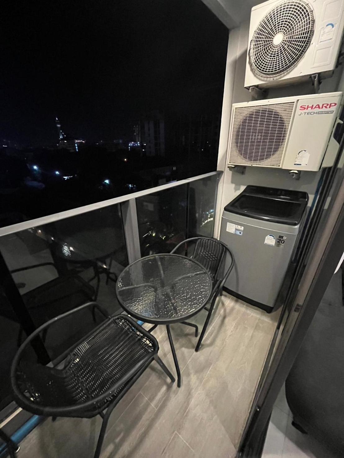 The Juwel By Amon Phra Tamnak Apartment