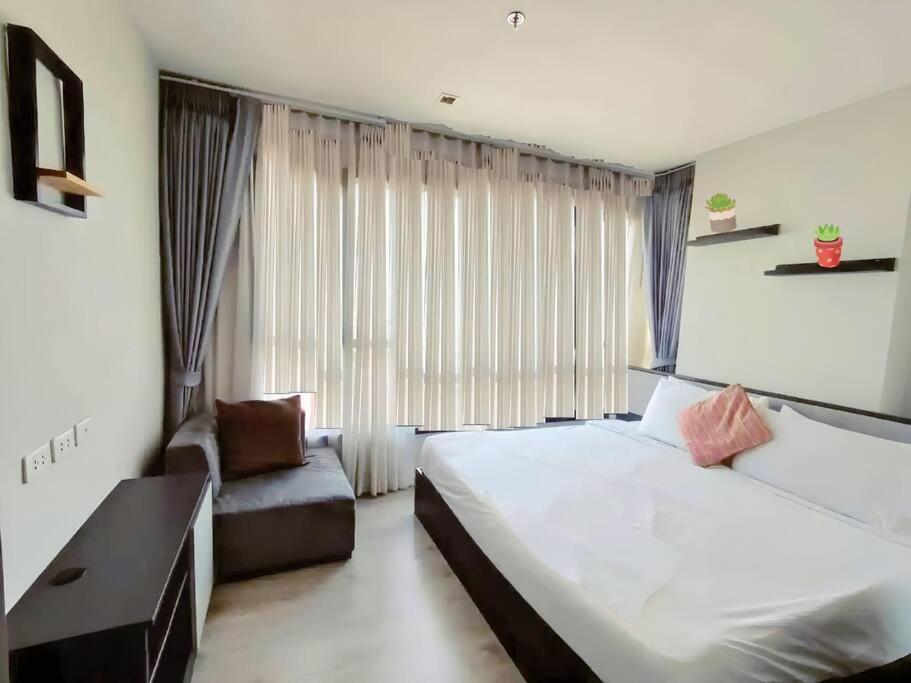 2 Bed Excellent Location Infinity Pool Apartment