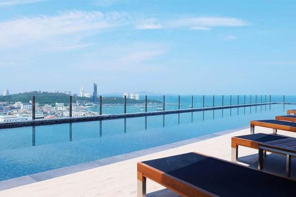 2 Bed Excellent Location Infinity Pool *