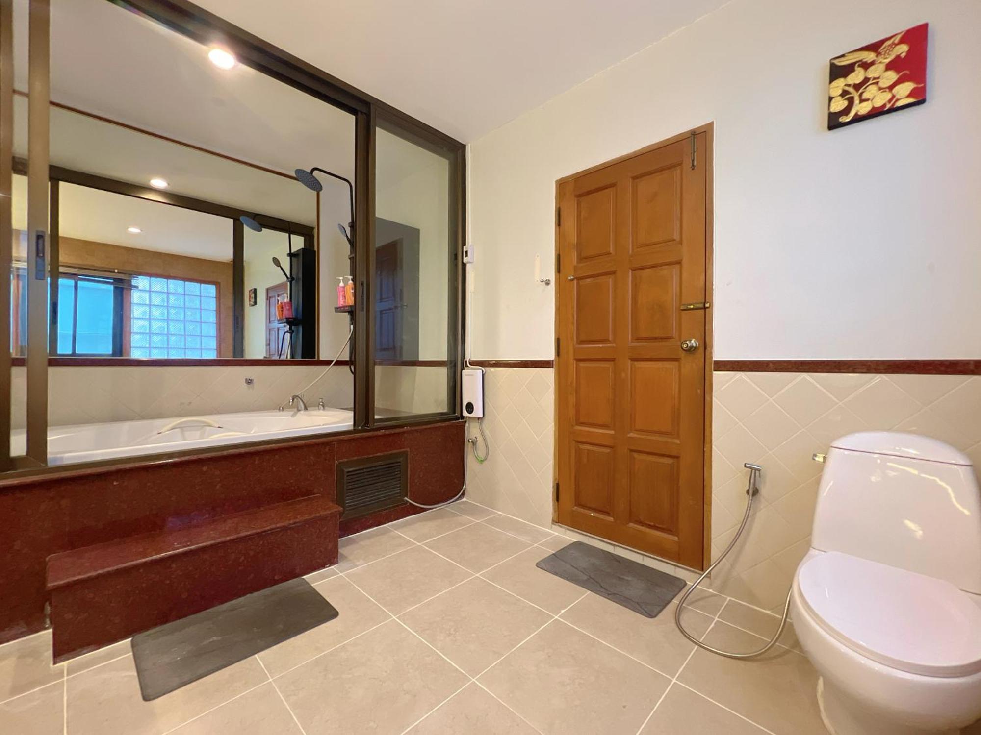 Gusvana Pool Villa