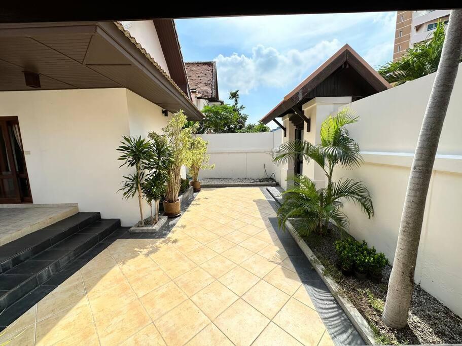 Thaiba Lipool Villa *