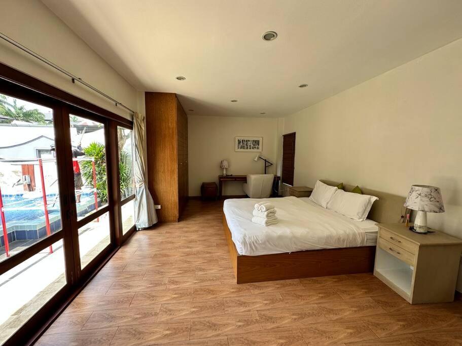 Thaiba Lipool Villa Pattaya