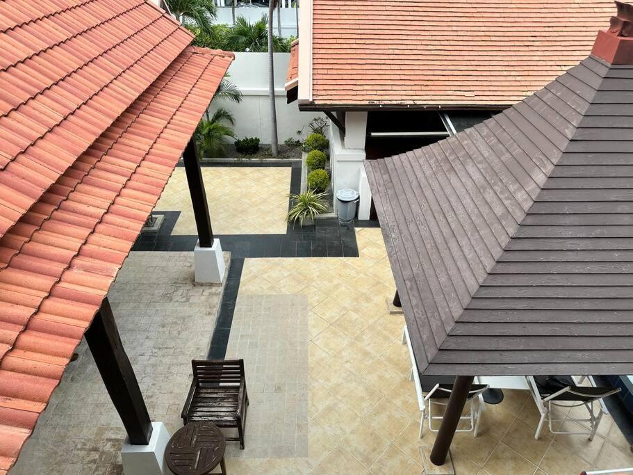 Thaiba Lipool Villa *