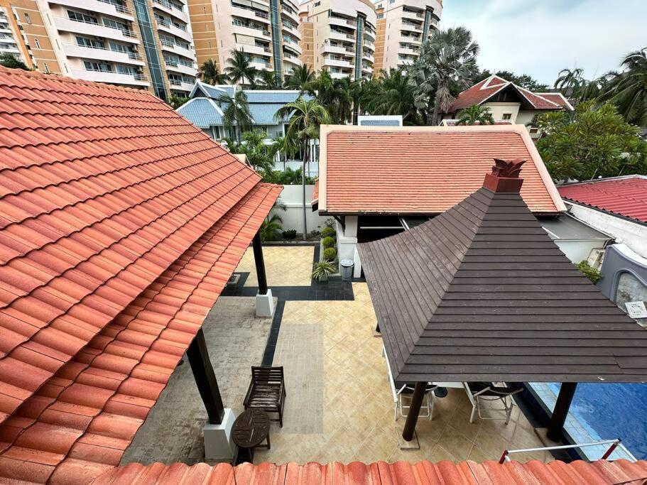 Thaiba Lipool Pattaya