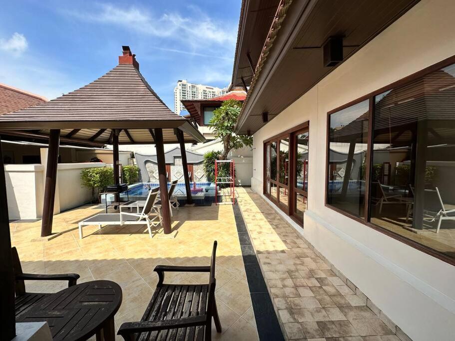 Thaiba Lipool Villa *