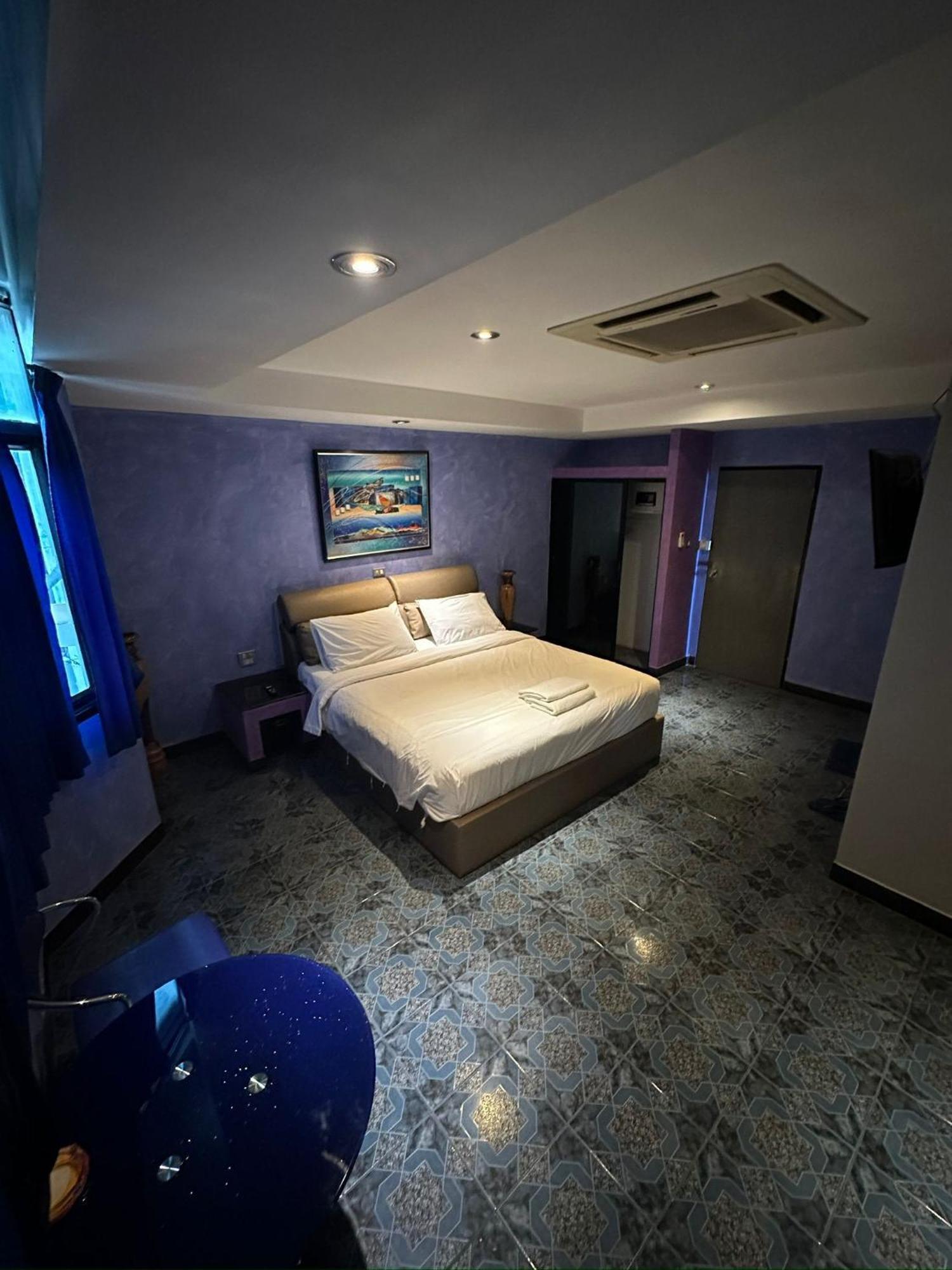 Hotel Koenig Near Walking Street 3*