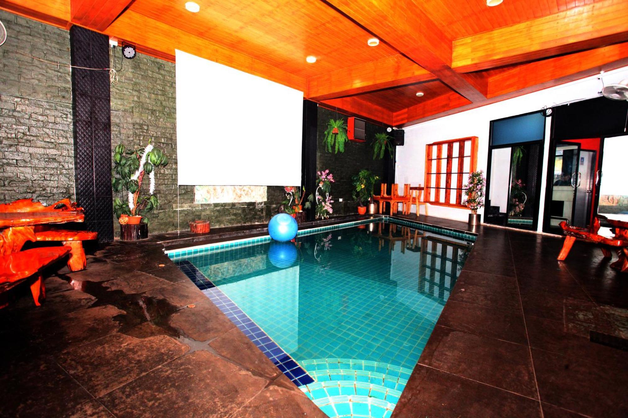 Vibe Walking Street Hotel Pattaya