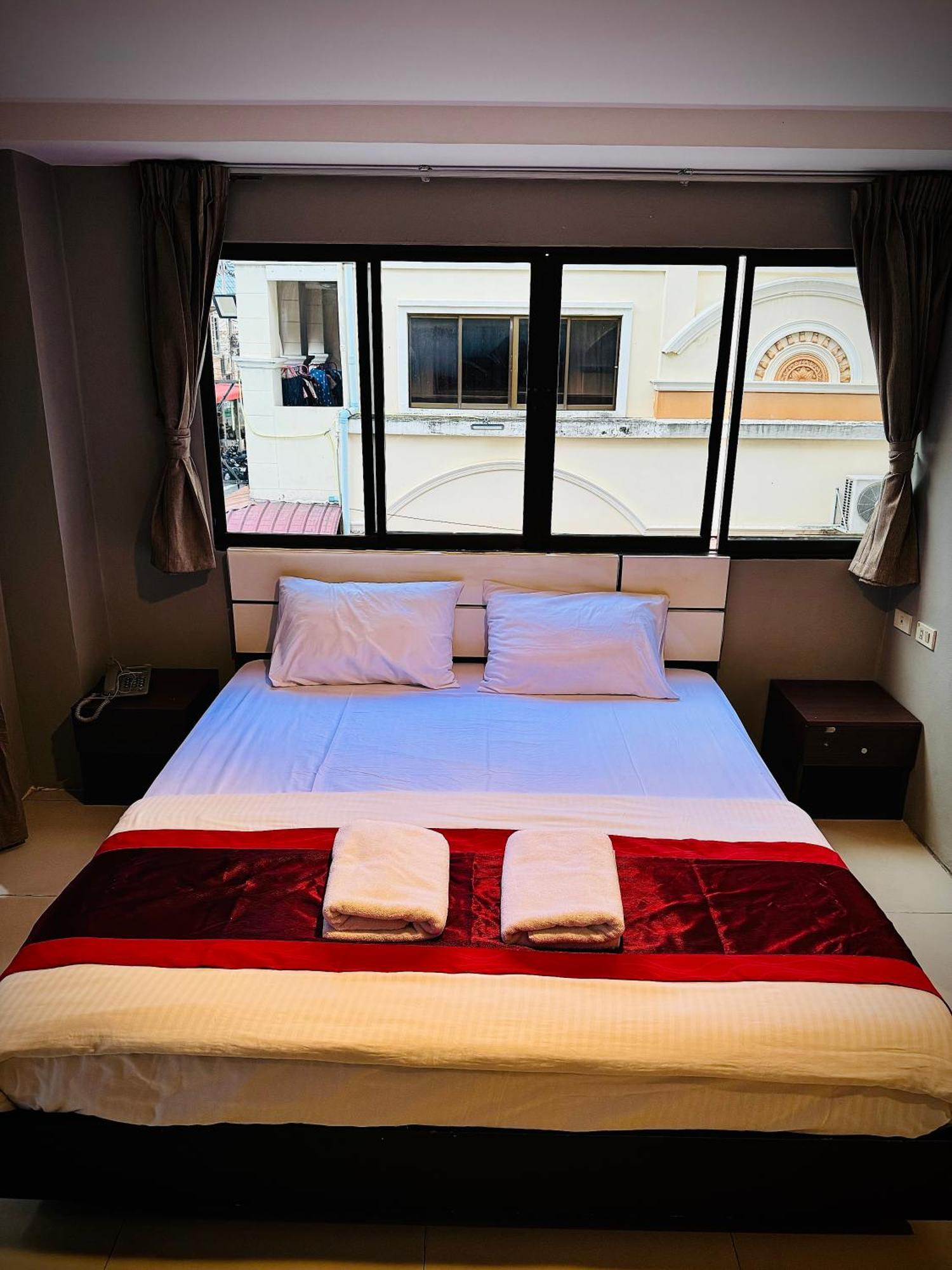 Hotel Vibe Walking Street