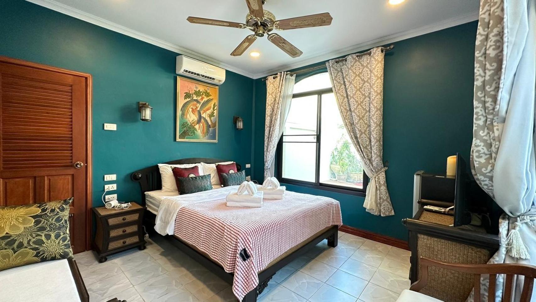 Villa Luxury 205sqm Pool In Location 5min To & Walking Street Pattaya