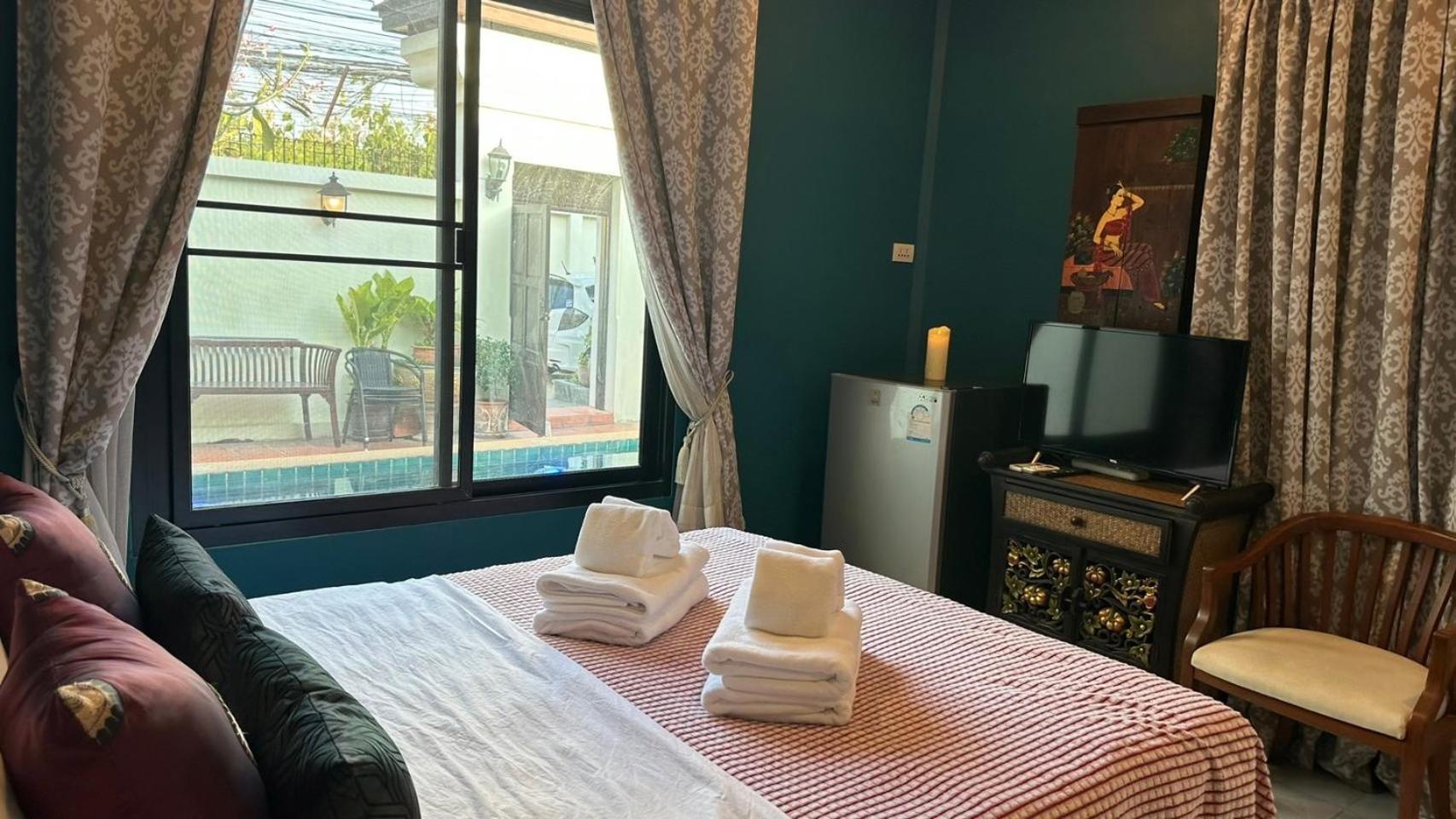 Luxury 205sqm Pool In Location 5min To & Walking Street Pattaya