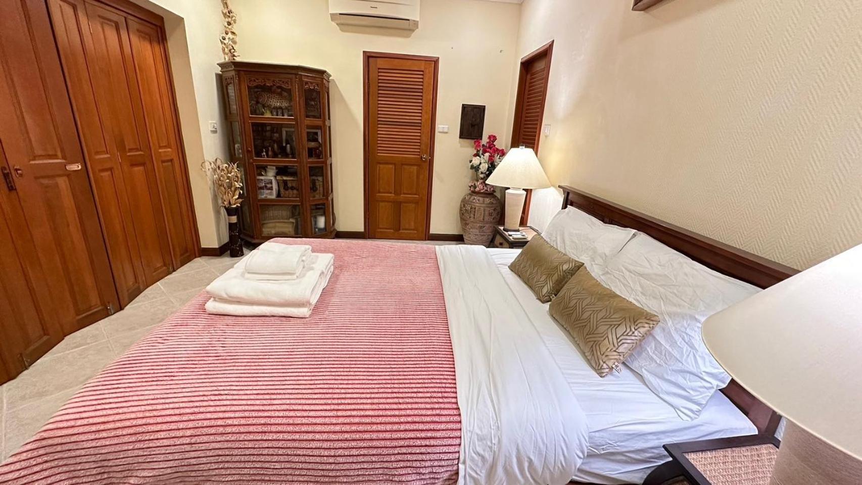 Villa Luxury 205sqm Pool In Location 5min To & Walking Street *