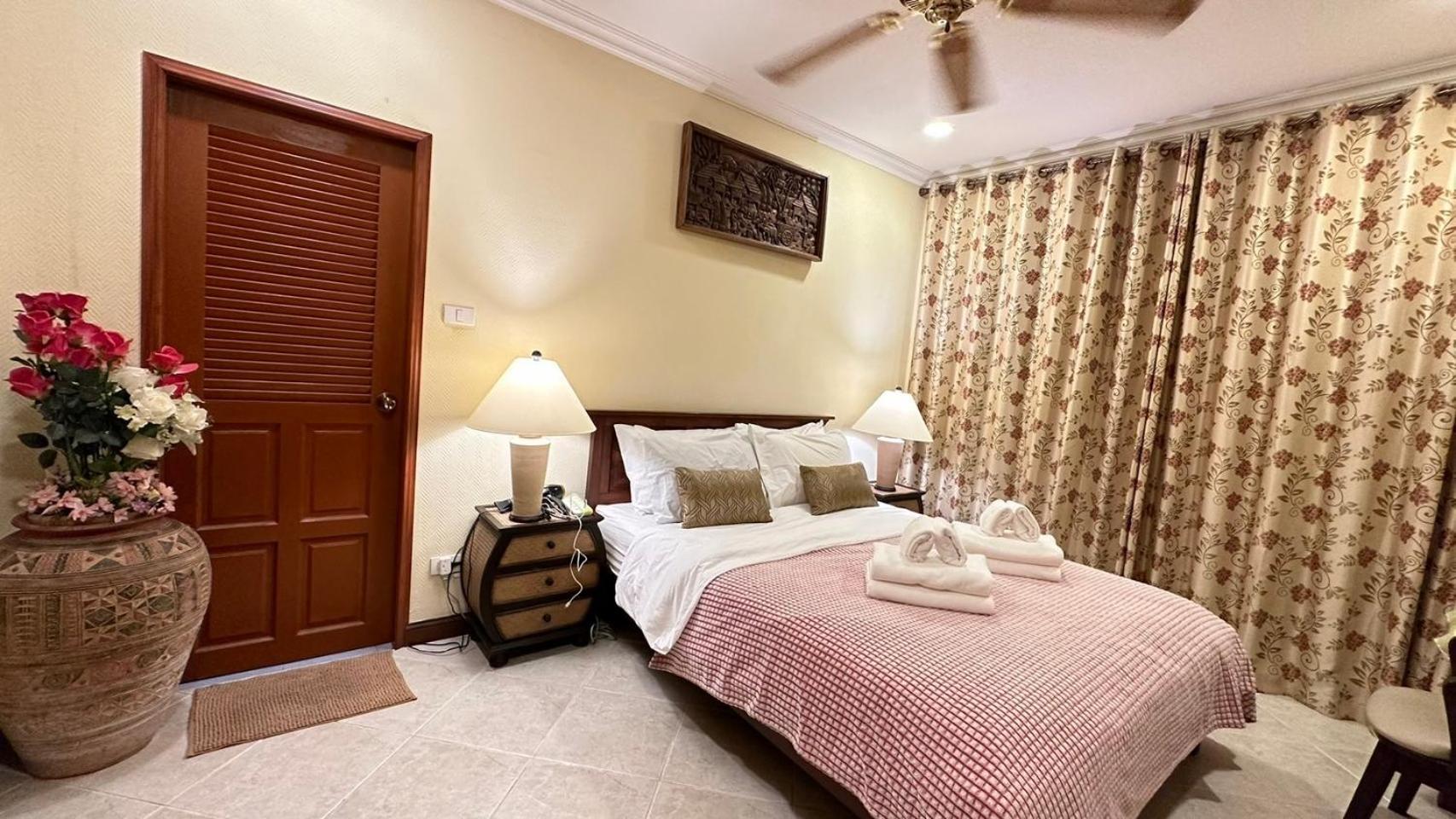 Villa Luxury 205sqm Pool In Location 5min To & Walking Street Pattaya