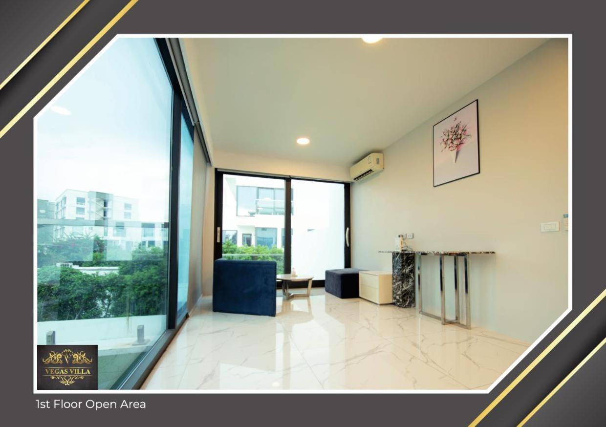 Vegas Villa, * Pattaya