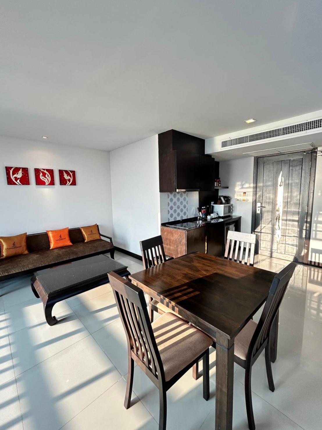 Royal Thai Pavilion Jomtien Hotel 4*