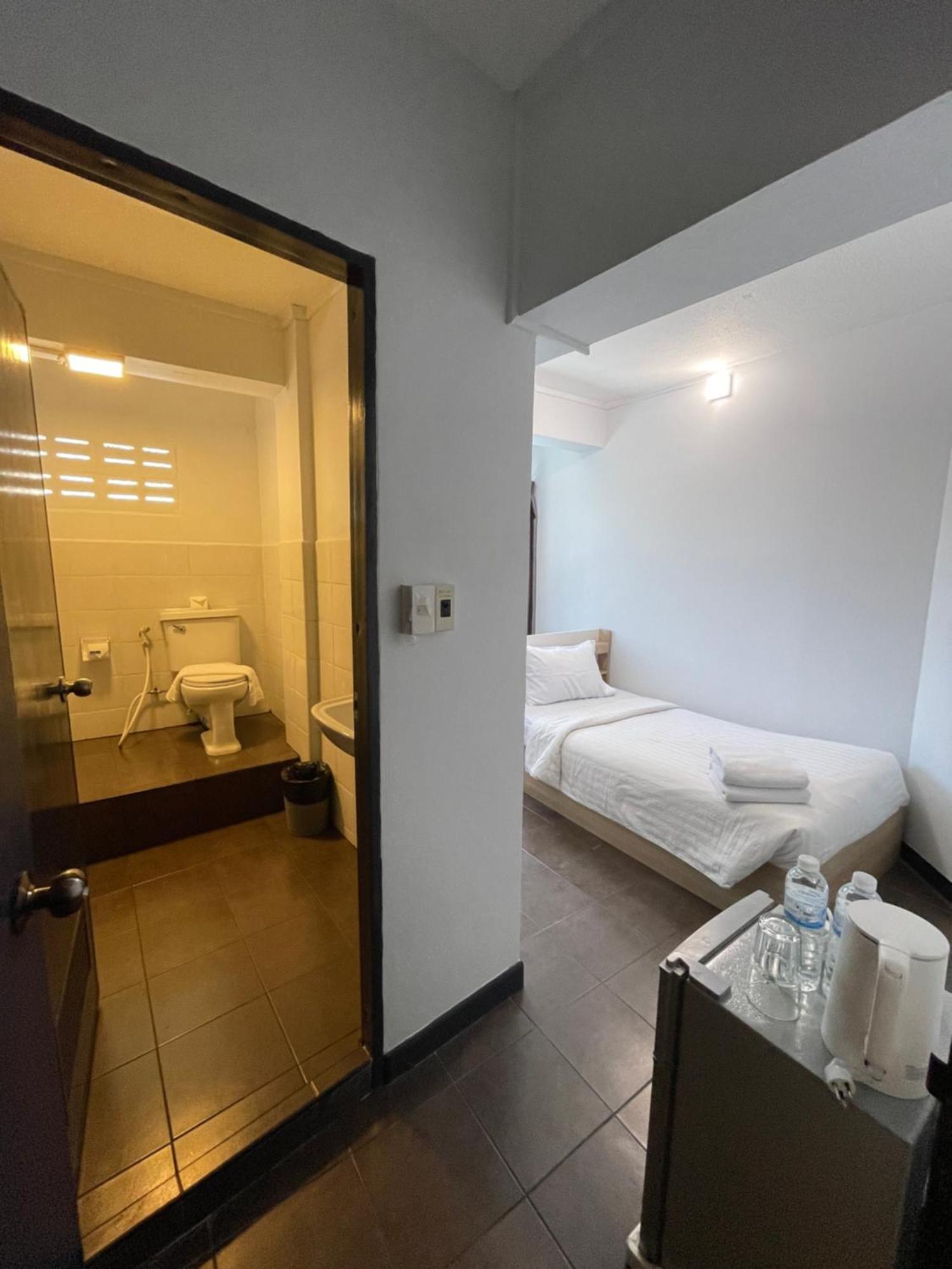 Maland House - Soi 14 Saisong Road * Pattaya