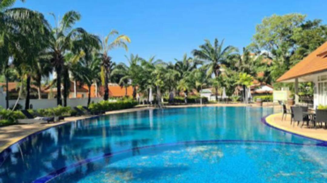 Villa Bali Style Luxury Pool Near & Walking St! Pattaya