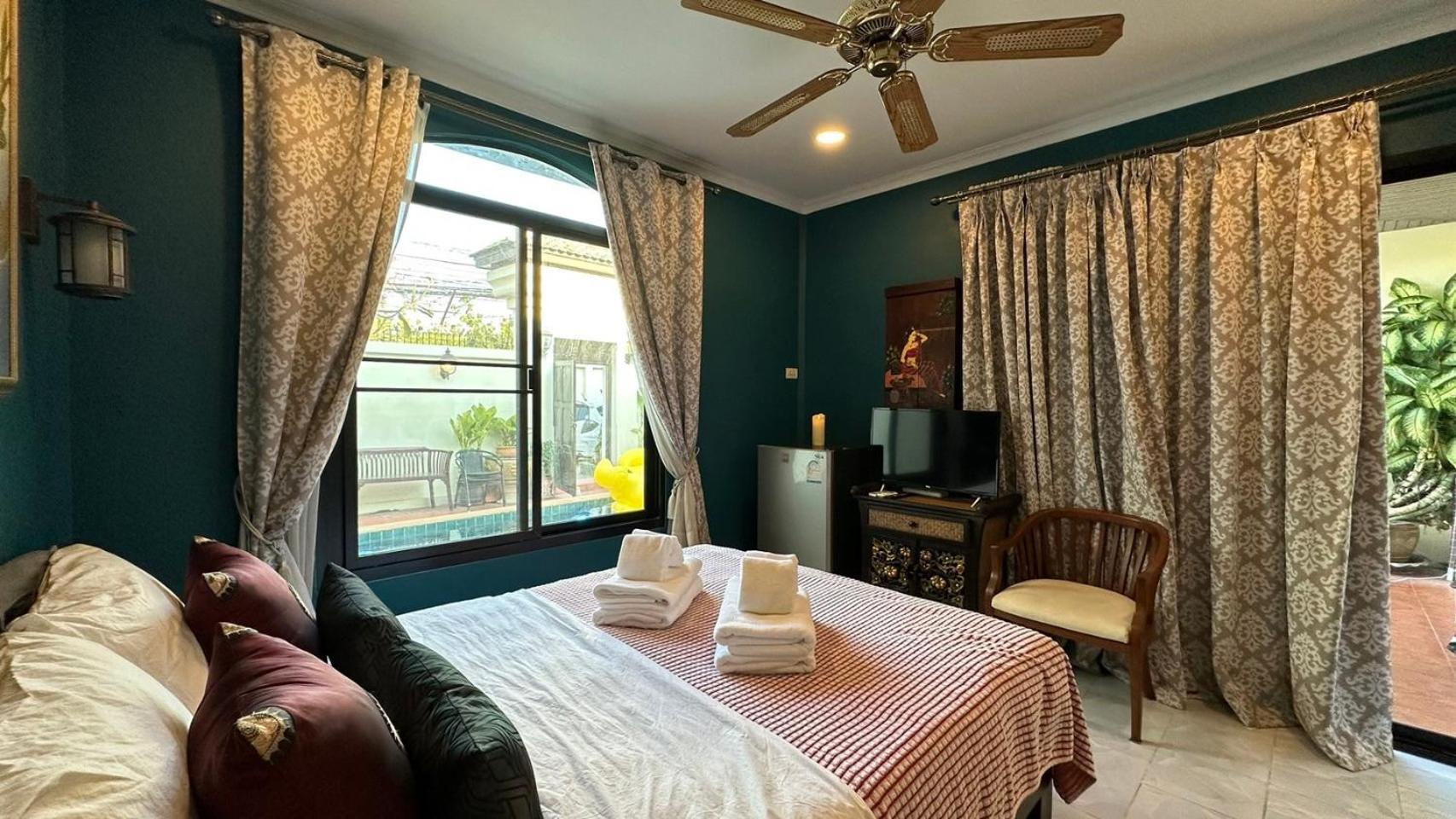 Bali Style Luxury Pool Near & Walking St! Villa *