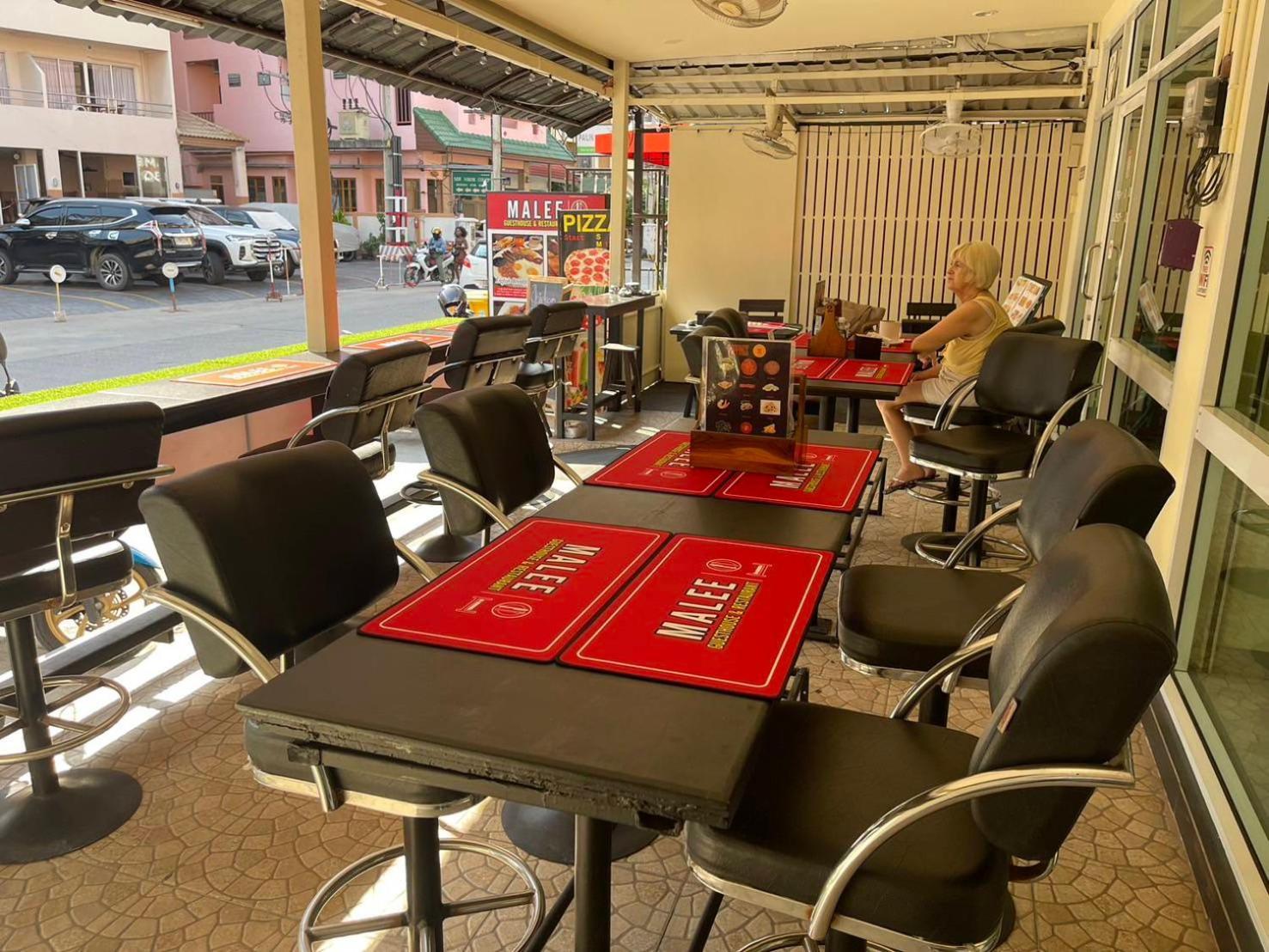 Albergue Malee And Restaurant *