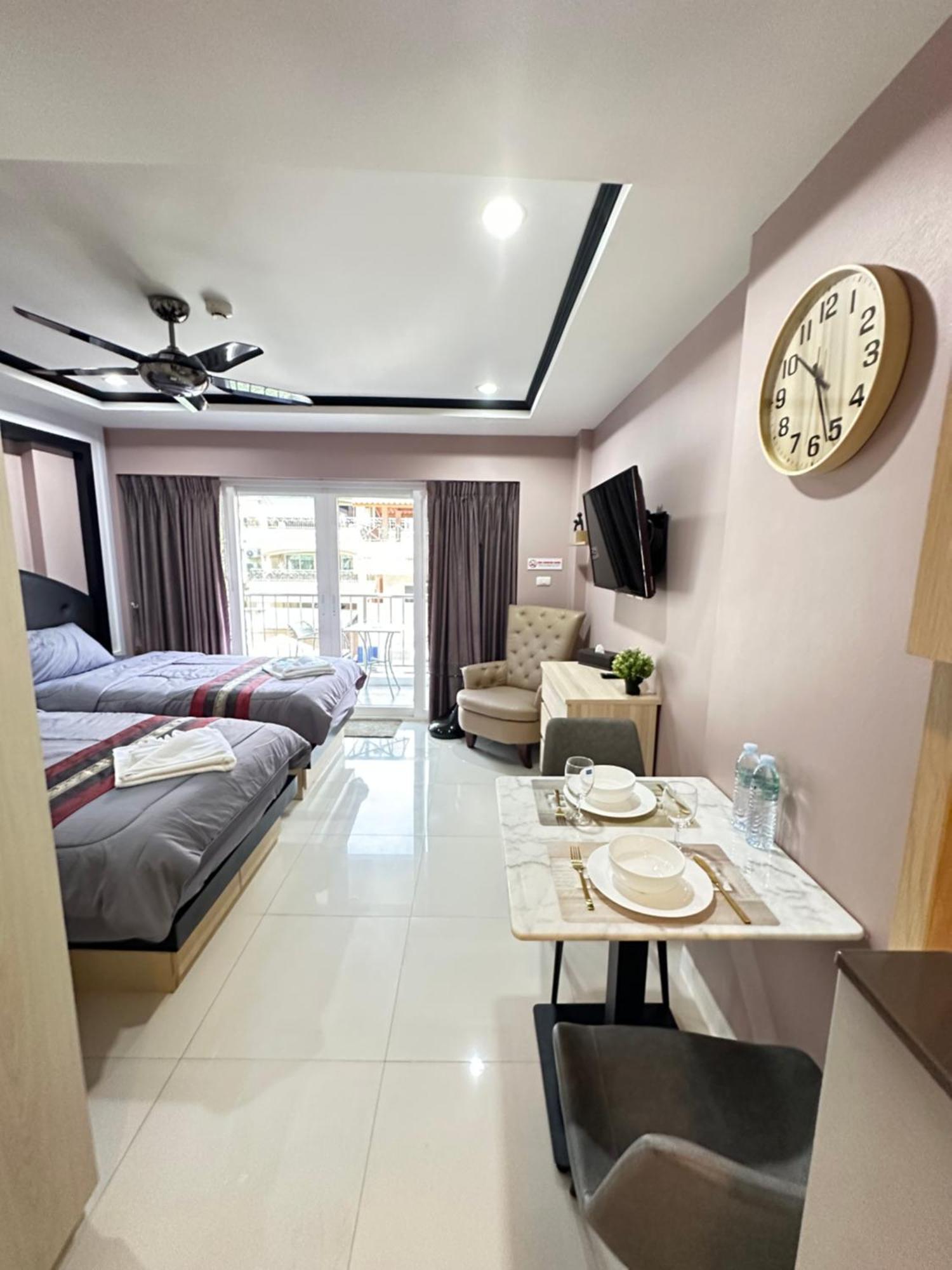 New Nordic Marcus Vip-5 - Spacious Near The Sea In The Area Of Phra Tam Nak Hill Apartment Pattaya
