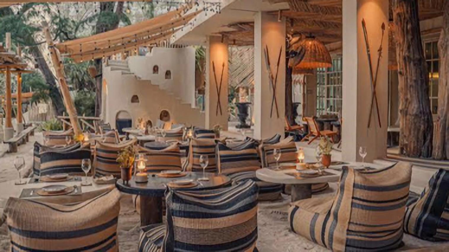 Villa Bali Style Luxury Pool Near & Walking St! Pattaya