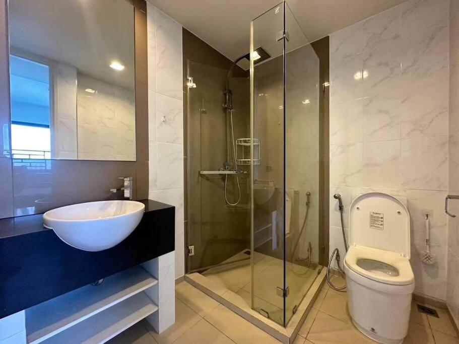 Sea View High Floor 2 Bed Pattaya