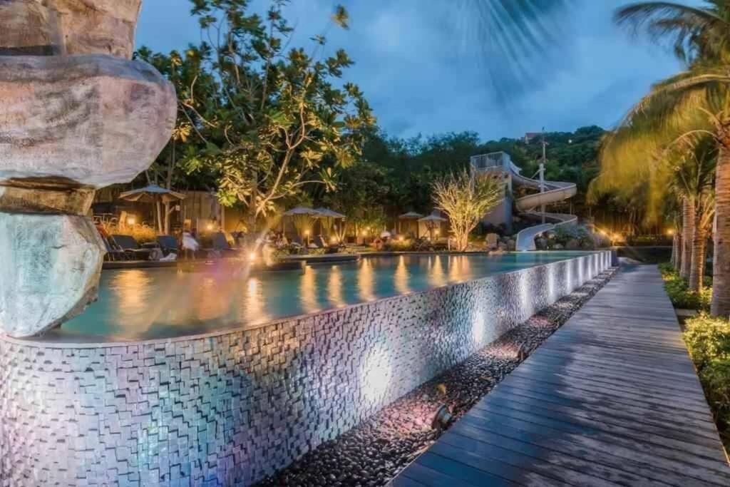 Sea View High Floor 2 Bed Pattaya