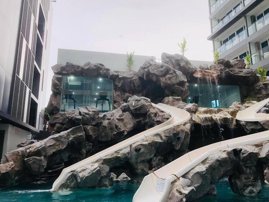 Apartment Centara Avenue Pool View B72 Pattaya