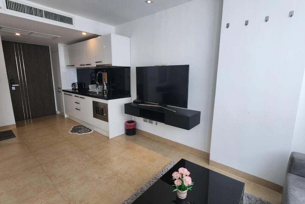 Centara Avenue Residences B65 Apartment Pattaya