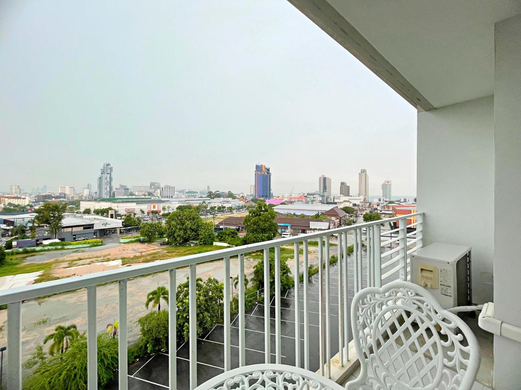 Baan By Sabai Hotel 3*