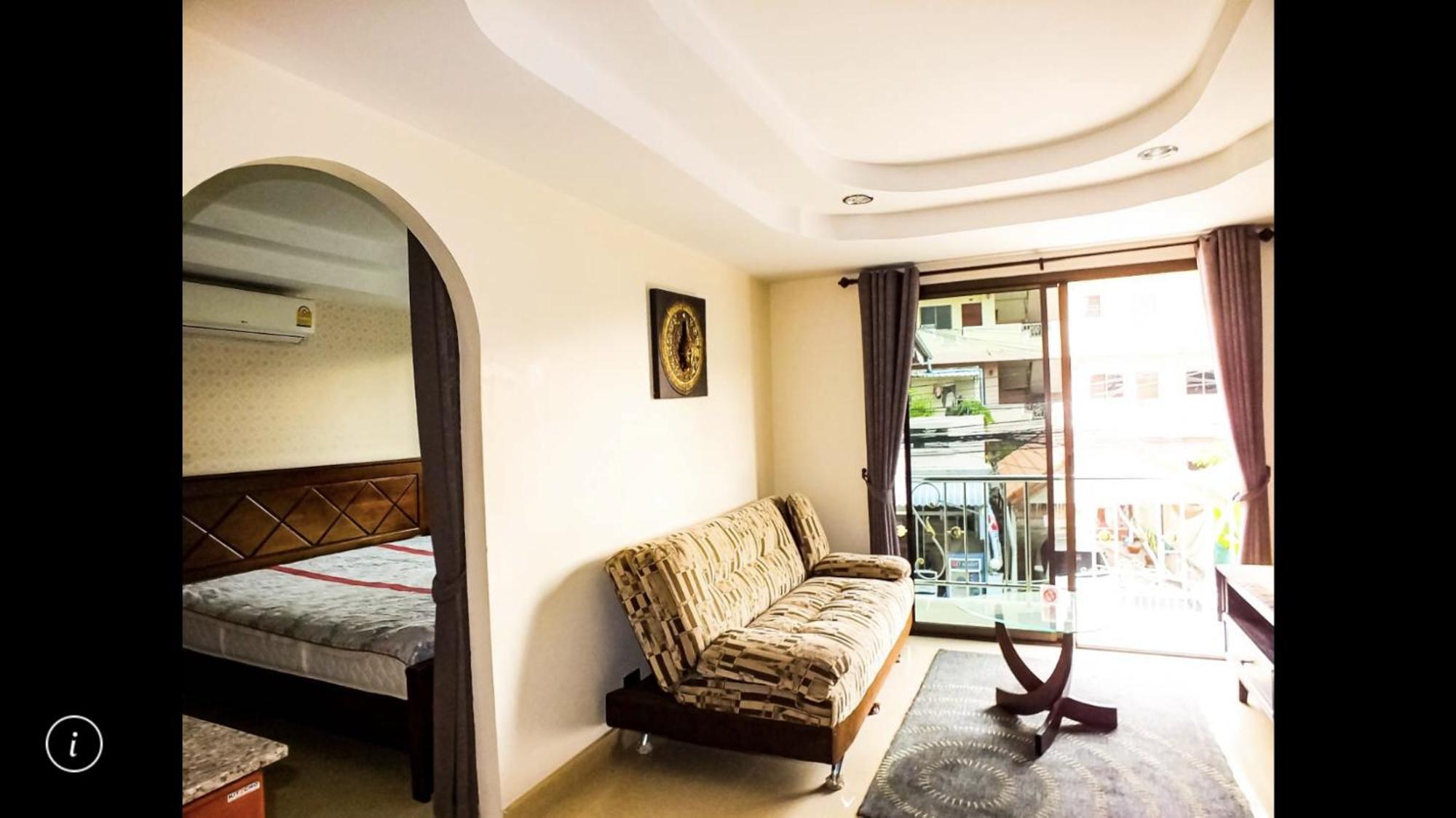 Junior Apartment *