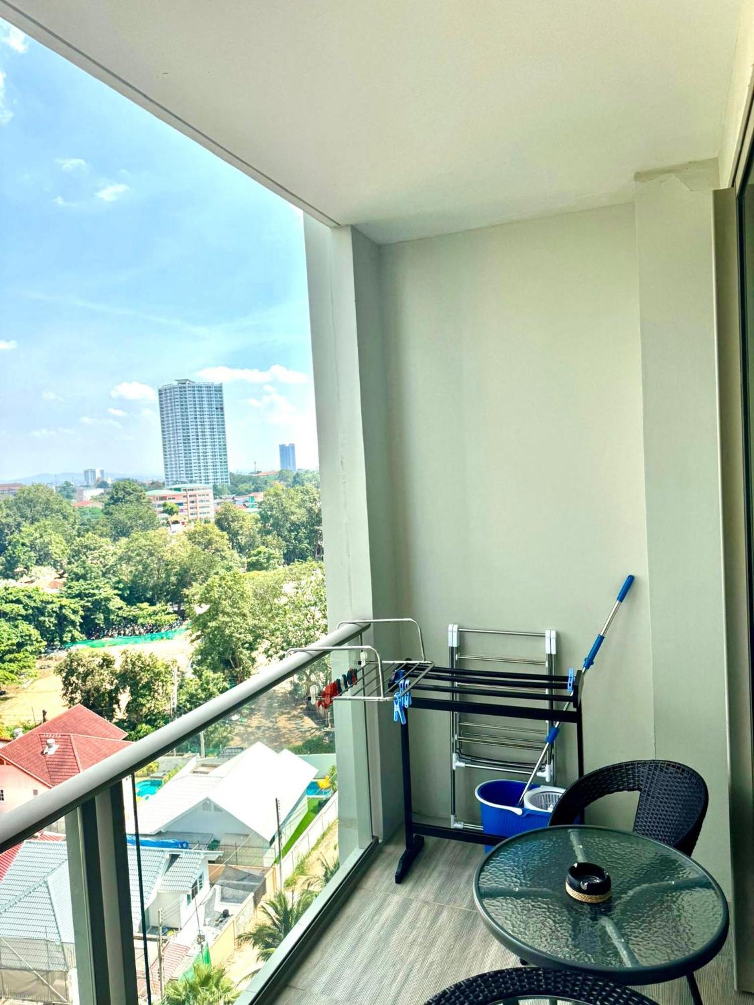 Riviera Wongamat Apartment Pattaya