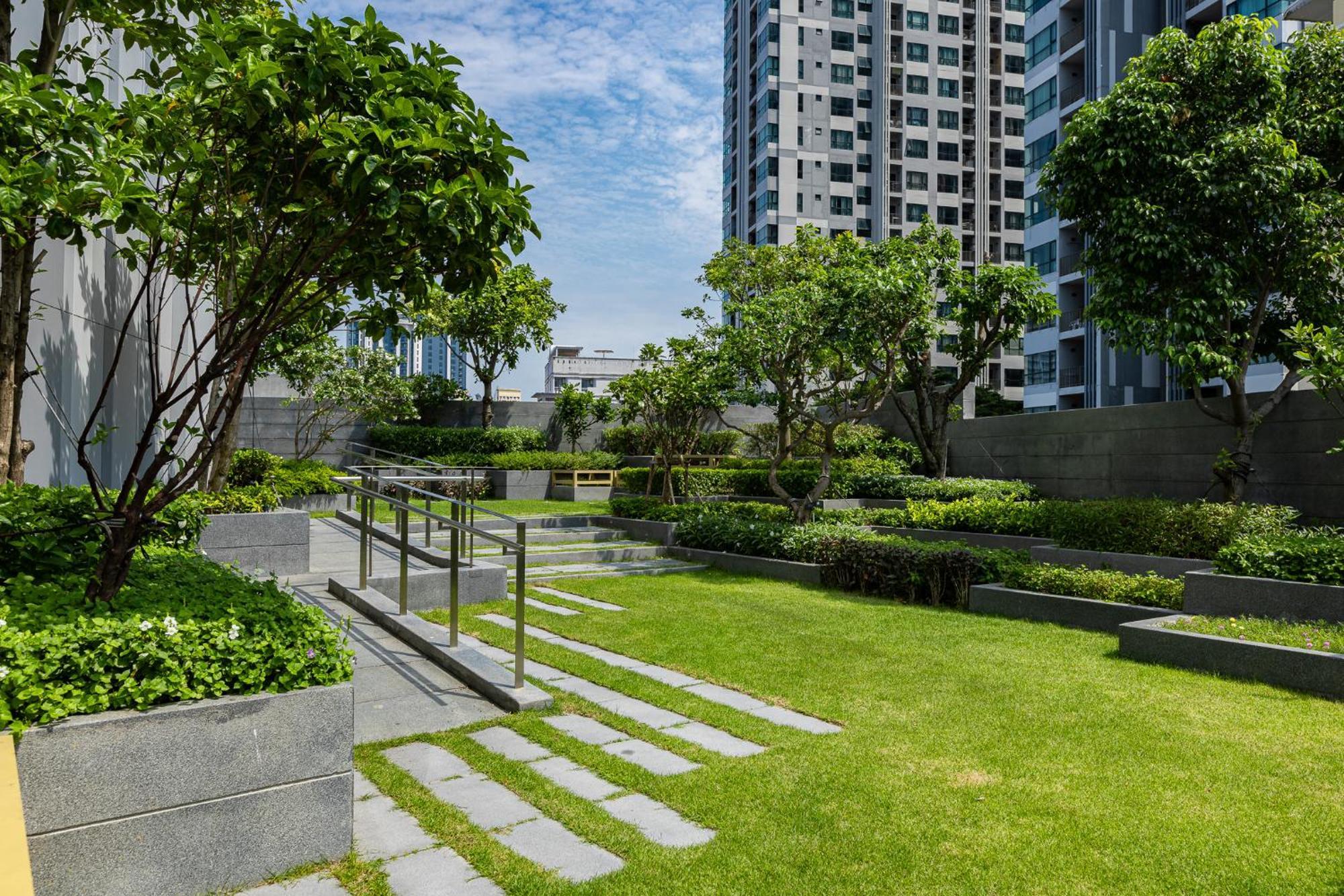 Luxury Edge Apartment