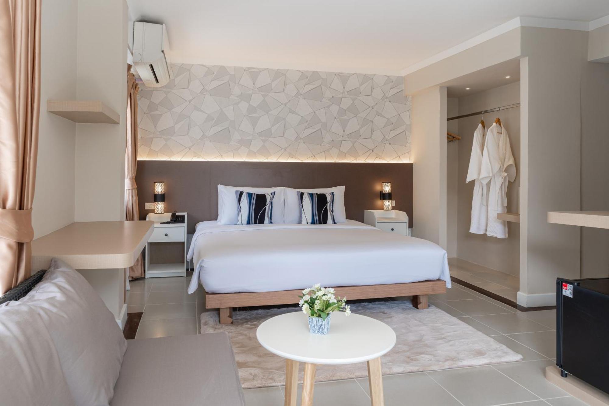 Hotel Heeton Concept By Compass Hospitality Pattaya