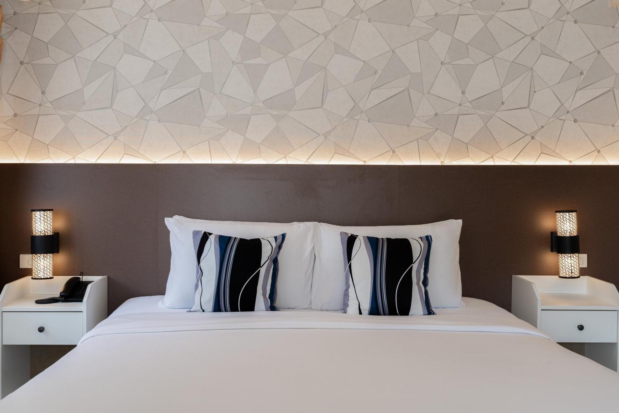 Heeton Concept By Compass Hospitality 4*