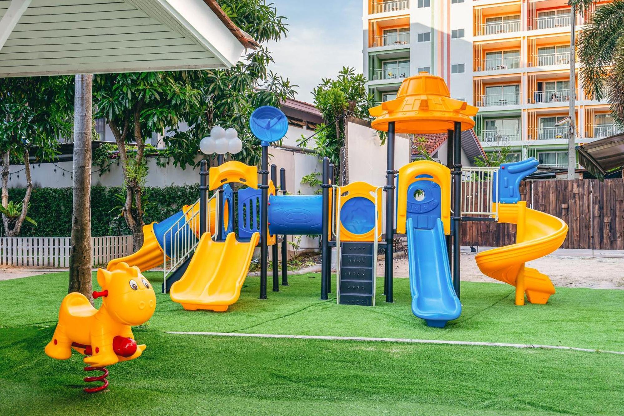โรงแรม Heeton Concept By Compass Hospitality 4*