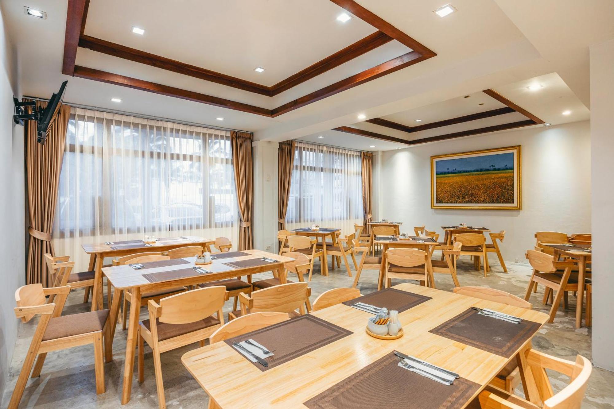 Hotel Heeton Concept By Compass Hospitality Pattaya