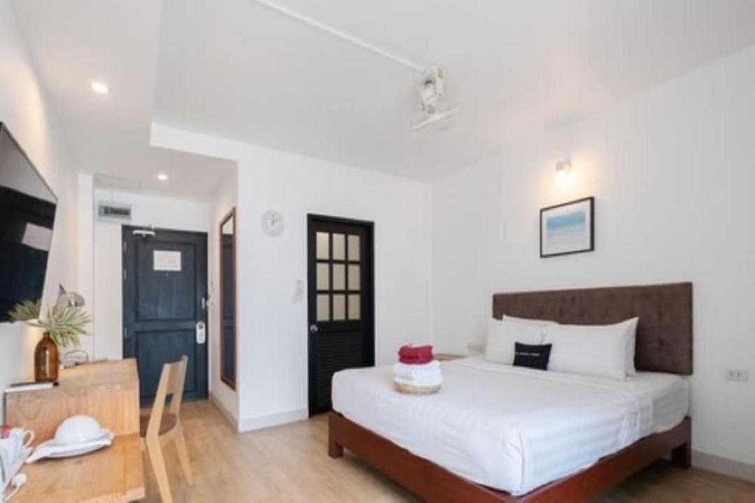 Hotel The Corner 3*