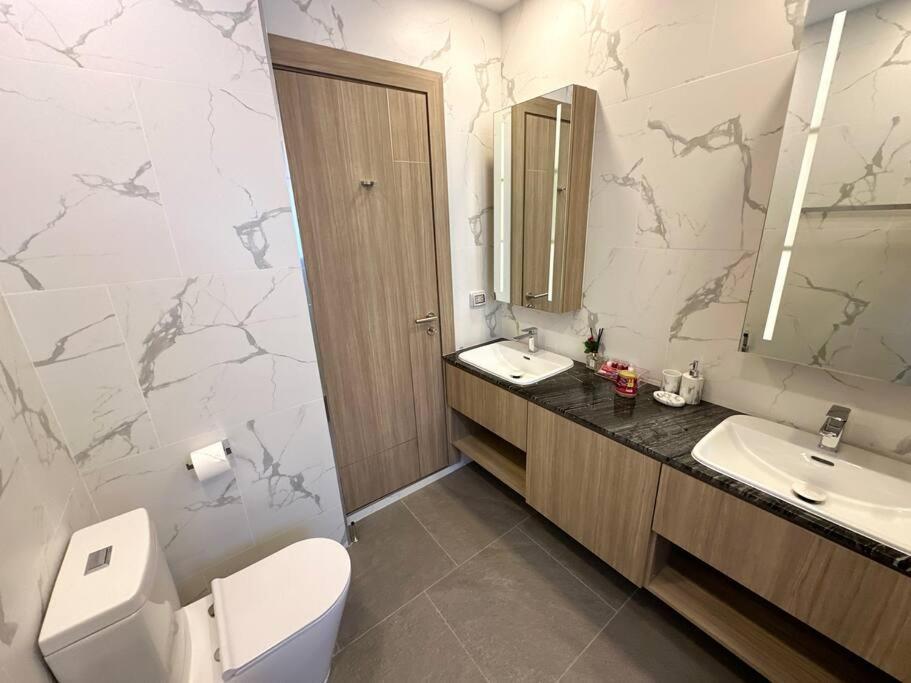 Super Luxury 4br Pool - Centre - Mt4 Villa