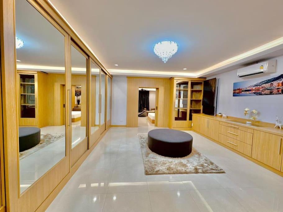 Tagvilla Lagoon Pool In 8 Bedroom *