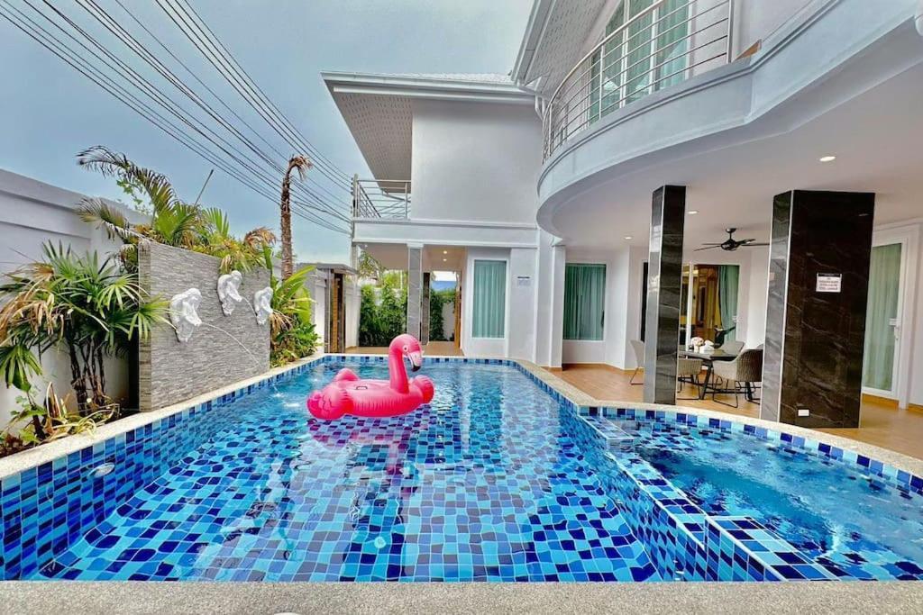 Villa Tagvilla Lagoon Pool In 8 Bedroom