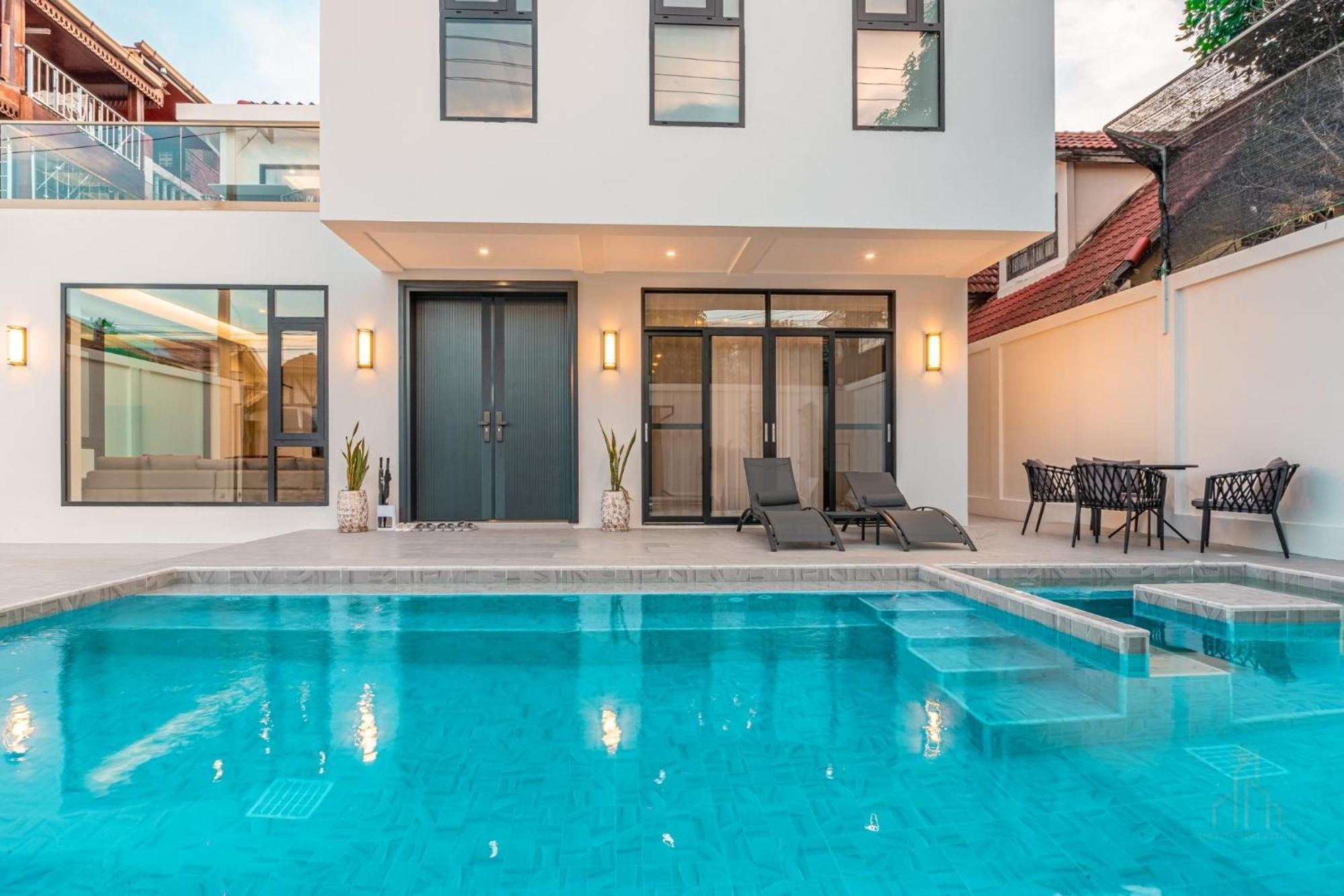 Urban 4 Bedroom-independent Swimming Pool And Ktv Pattaya