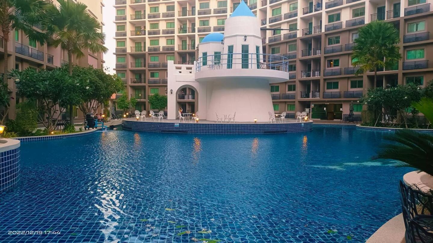 Arcadia Continental Escape Apartment Pattaya