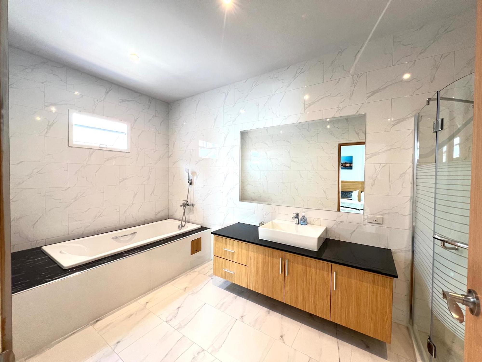 Modern Private Pool Villa,walking Street 10min,city-house 171b Pattaya