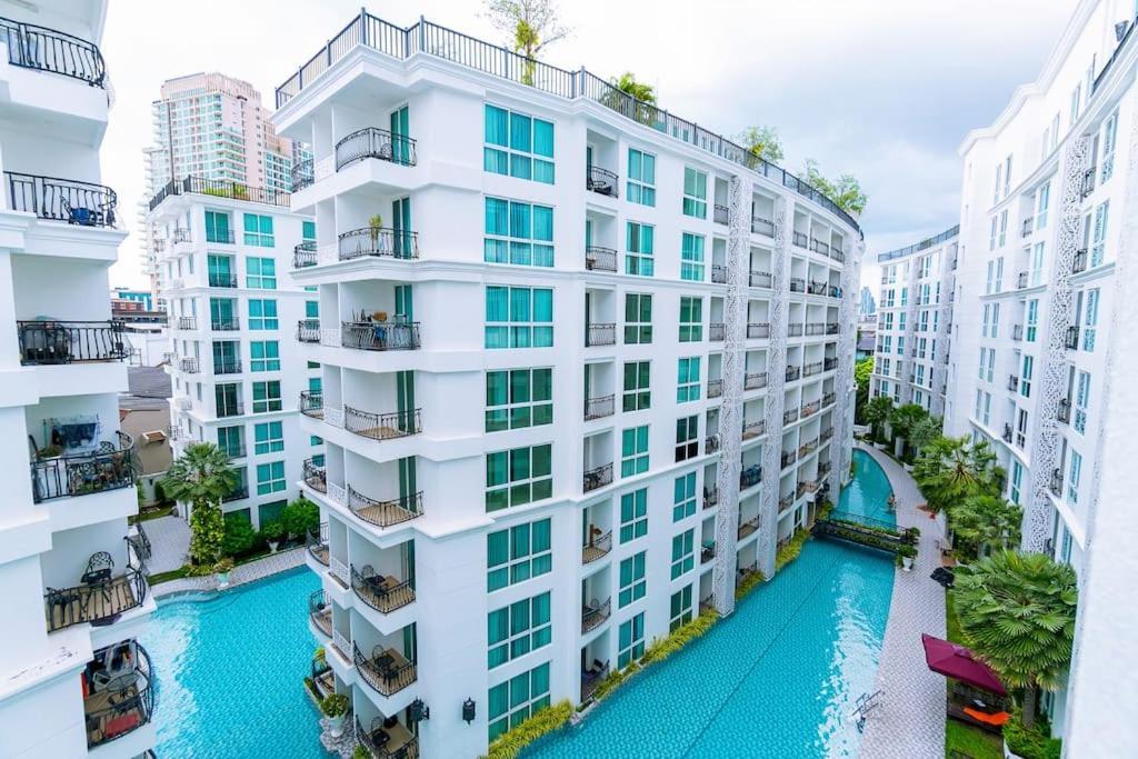 Proche Des Plages, D'angle Lumineux! Apartment Pattaya