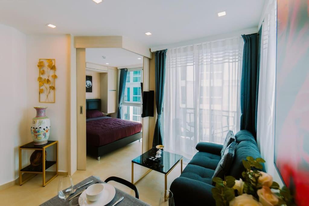 Apartment Proche Des Plages, D'angle Lumineux! Pattaya