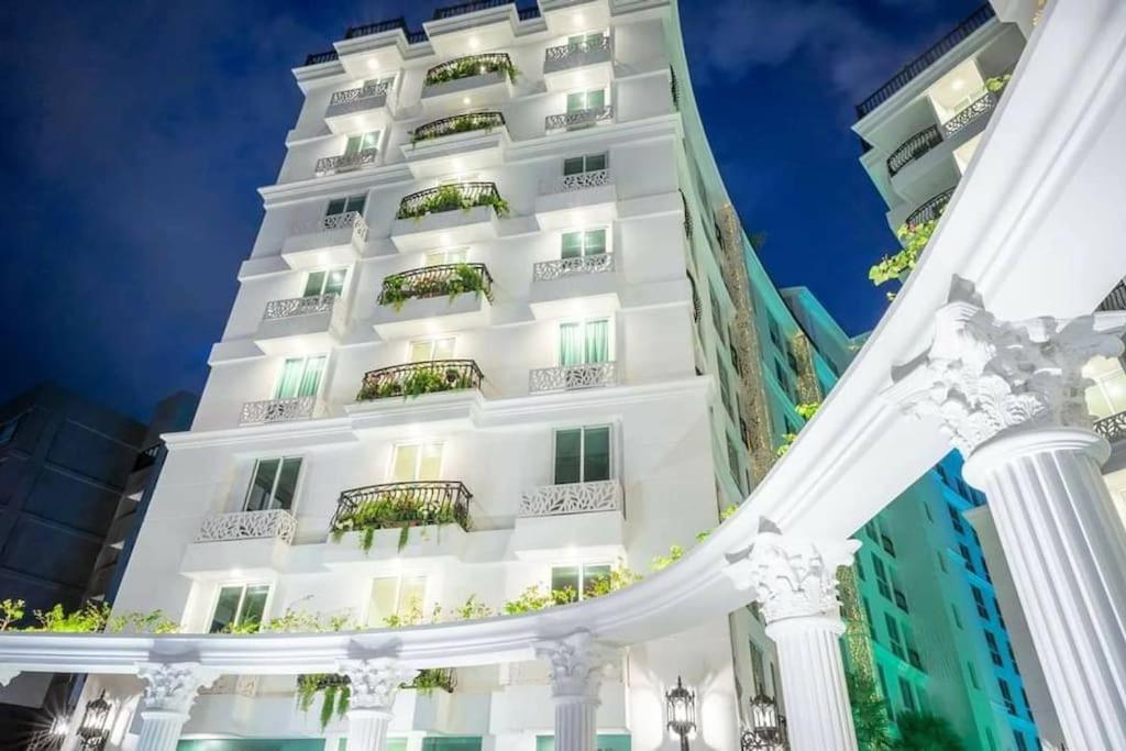 Apartment Proche Des Plages, D'angle Lumineux! Pattaya