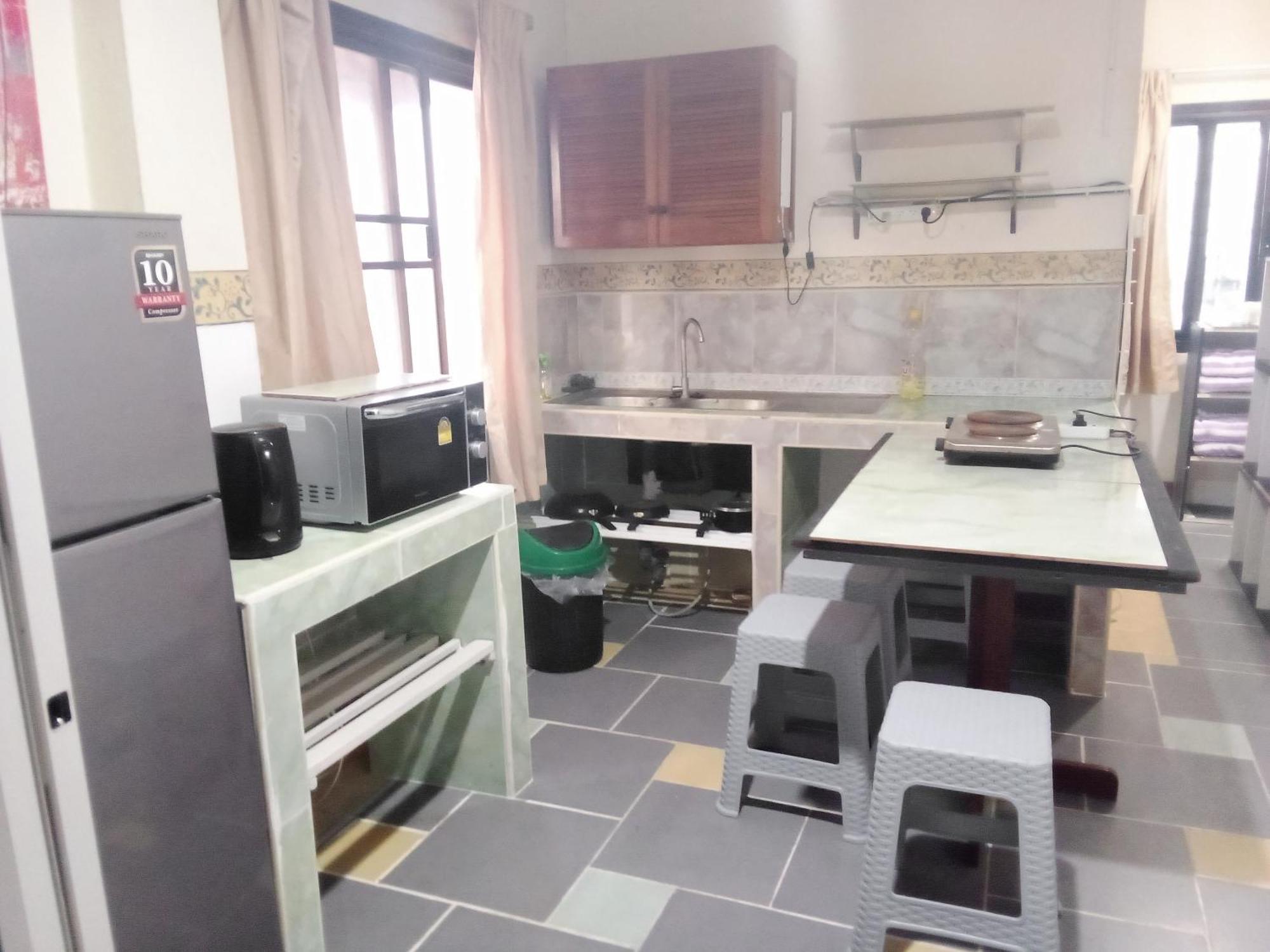 Ben & Lek Guest house Pattaya