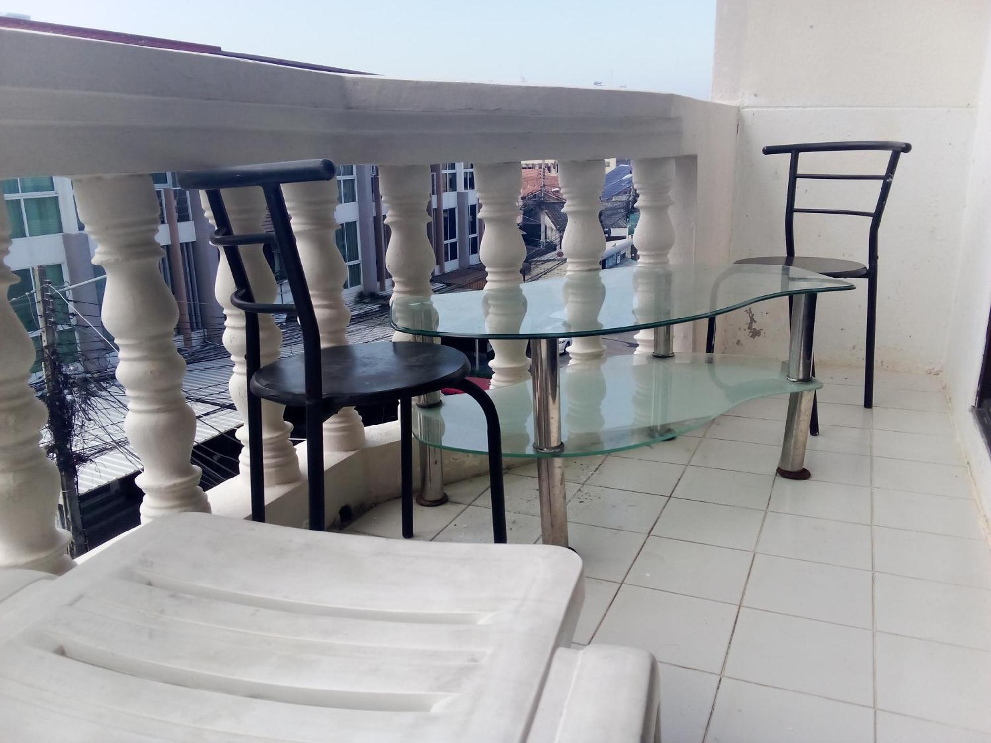 Ben & Lek Guest house